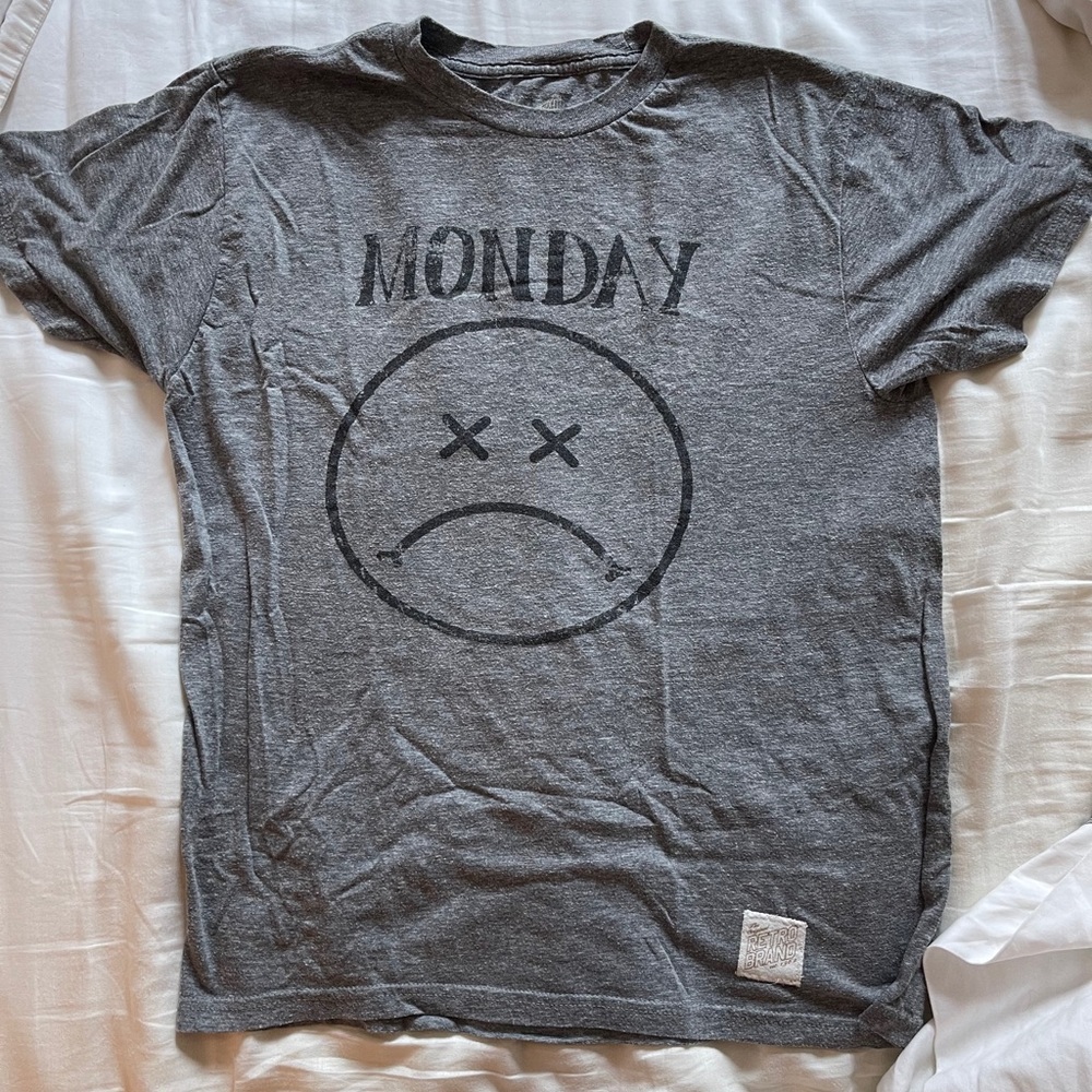Distressed Gray Retro Brand Monday t-shirt